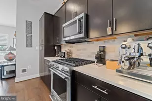 113 Dyer Ct, Herndon, VA 20170 - Photo 13