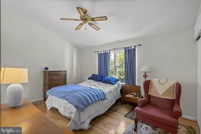 12241 Parkstream Terrace, Herndon, VA 20170 - Photo 9