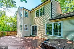 8517 Electric Ave, Vienna, VA 22182 - Photo 3