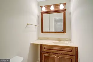 8517 Electric Ave, Vienna, VA 22182 - Photo 39
