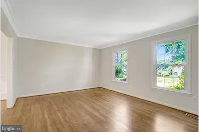 8517 Electric Ave, Vienna, VA 22182 - Photo 17