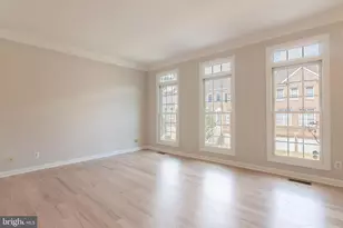 9551 Lagersfield Cir, Vienna, VA 22181 - Photo 3