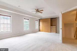 9551 Lagersfield Cir, Vienna, VA 22181 - Photo 19
