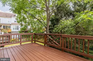 9551 Lagersfield Cir, Vienna, VA 22181 - Photo 37
