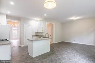 9551 Lagersfield Cir, Vienna, VA 22181 - Photo 15