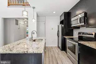 6182 Stonepath Cir, Centreville, VA 20120 - Photo 15