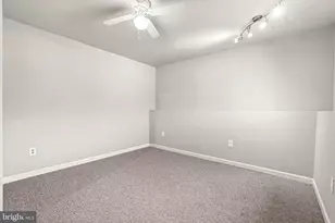 6182 Stonepath Cir, Centreville, VA 20120 - Photo 37