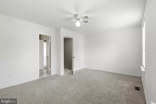 5906 Bridgetown Ct, Burke, VA 22015 - Photo 19