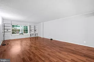 7621 Provincial Dr, McLean, VA 22102 - Photo 9