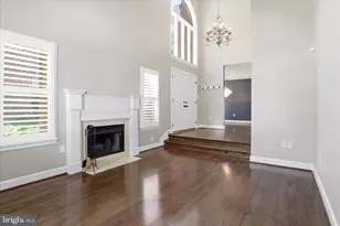 1456 Hampton Hill Cir, McLean, VA 22101 - Photo 5