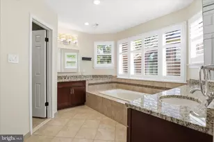 1456 Hampton Hill Cir, McLean, VA 22101 - Photo 23