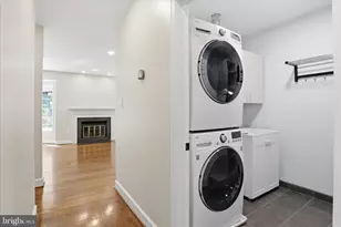 1456 Hampton Hill Cir, McLean, VA 22101 - Photo 19
