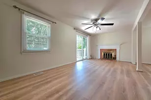2901 Piney Grove Ct, Fairfax, VA 22031 - Photo 9