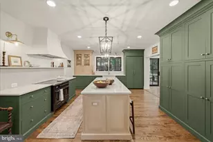 710 Live Oak Dr, McLean, VA 22101 - Photo 5