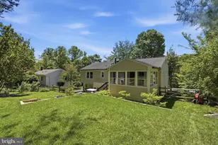 1811 Cranberry Ln, Reston, VA 20191 - Photo 33