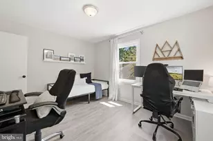 1811 Cranberry Ln, Reston, VA 20191 - Photo 21
