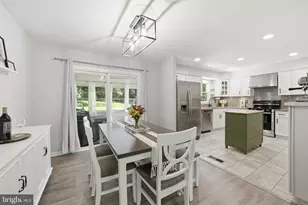 1811 Cranberry Ln, Reston, VA 20191 - Photo 13