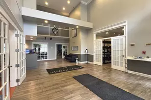 2726 Gallows Rd, Vienna, VA 22180 - Photo 3