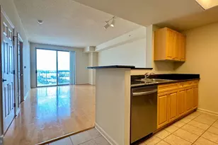 2726 Gallows Rd, Vienna, VA 22180 - Photo 11