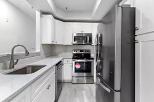 1318 Garden Wall Cir, Reston, VA 20194 - Photo 7