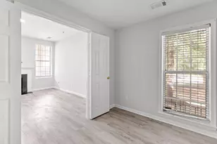 1318 Garden Wall Cir, Reston, VA 20194 - Photo 11