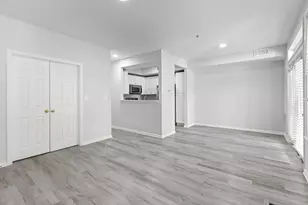 1318 Garden Wall Cir, Reston, VA 20194 - Photo 5