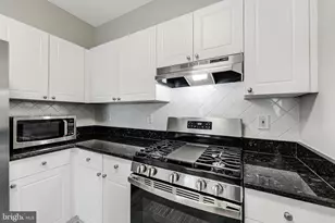 11355 Aristotle Dr, Fairfax, VA 22030 - Photo 15