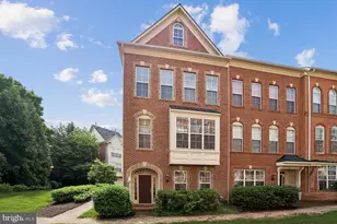 106 Meeting House Station Square, Herndon, VA 20170 - Photo 1