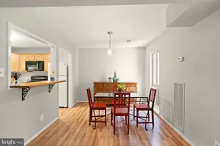 11835 Shire Ct, Reston, VA 20191 - Photo 9