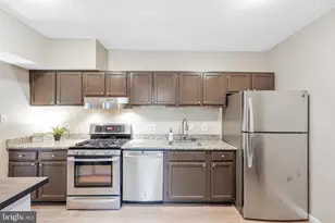 11804 Breton Ct, Reston, VA 20191 - Photo 7