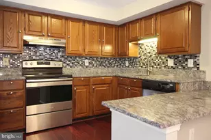 14126 Red River Dr, Centreville, VA 20121 - Photo 5