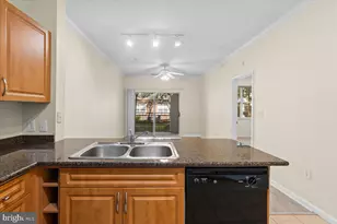 12913 Centre Park Cir, Herndon, VA 20171 - Photo 7