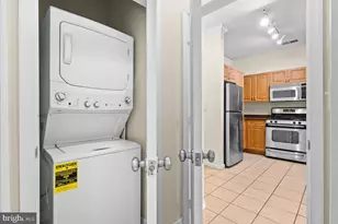 12913 Centre Park Cir, Herndon, VA 20171 - Photo 19