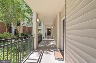 12913 Centre Park Cir, Herndon, VA 20171 - Photo 23