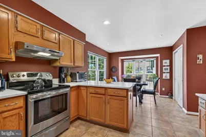13830 Bridlington Court, Centreville, VA 20120 - Photo 15