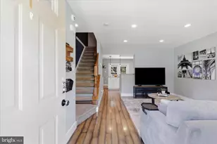6526 Skylemar Trail, Centreville, VA 20121 - Photo 7