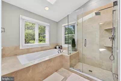 7522 Chrisland Cove, Falls Church, VA 22042 - Photo 9