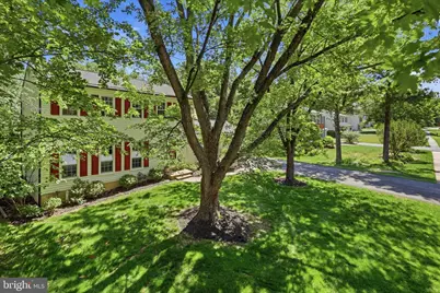 2412 Rosedown Drive, Reston, VA 20191 - Photo 3