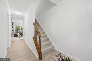 5835 Stone Ridge Dr, Centreville, VA 20120 - Photo 7