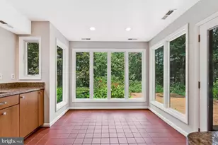 6534 Jay Miller Dr, Falls Church, VA 22041 - Photo 17