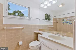 6534 Jay Miller Dr, Falls Church, VA 22041 - Photo 25