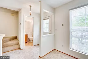 6628 High Valley Ln, Alexandria, VA 22315 - Photo 13