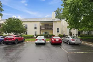 10120 Oakton Terrace Rd, Oakton, VA 22124 - Photo 3