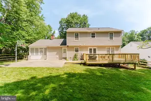 9023 Windflower Ln, Annandale, VA 22003 - Photo 3
