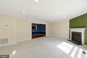 6012 Crown Royal Cir, Alexandria, VA 22310 - Photo 11