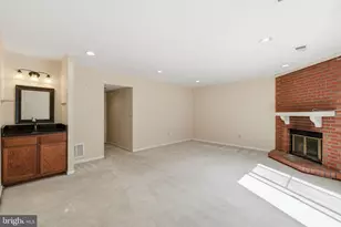 6012 Crown Royal Cir, Alexandria, VA 22310 - Photo 5