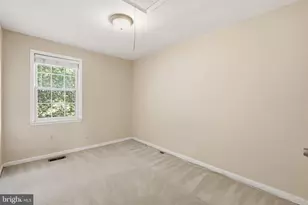 6012 Crown Royal Cir, Alexandria, VA 22310 - Photo 13