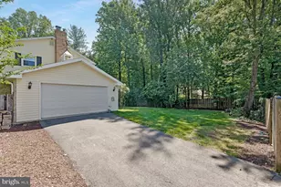 12005 Wayland St, Oakton, VA 22124 - Photo 5
