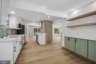 2121 Cabots Point Ln, Reston, VA 20191 - Photo 1