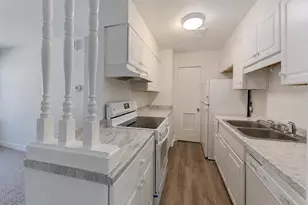 5821 Rexford Dr, Springfield, VA 22152 - Photo 7